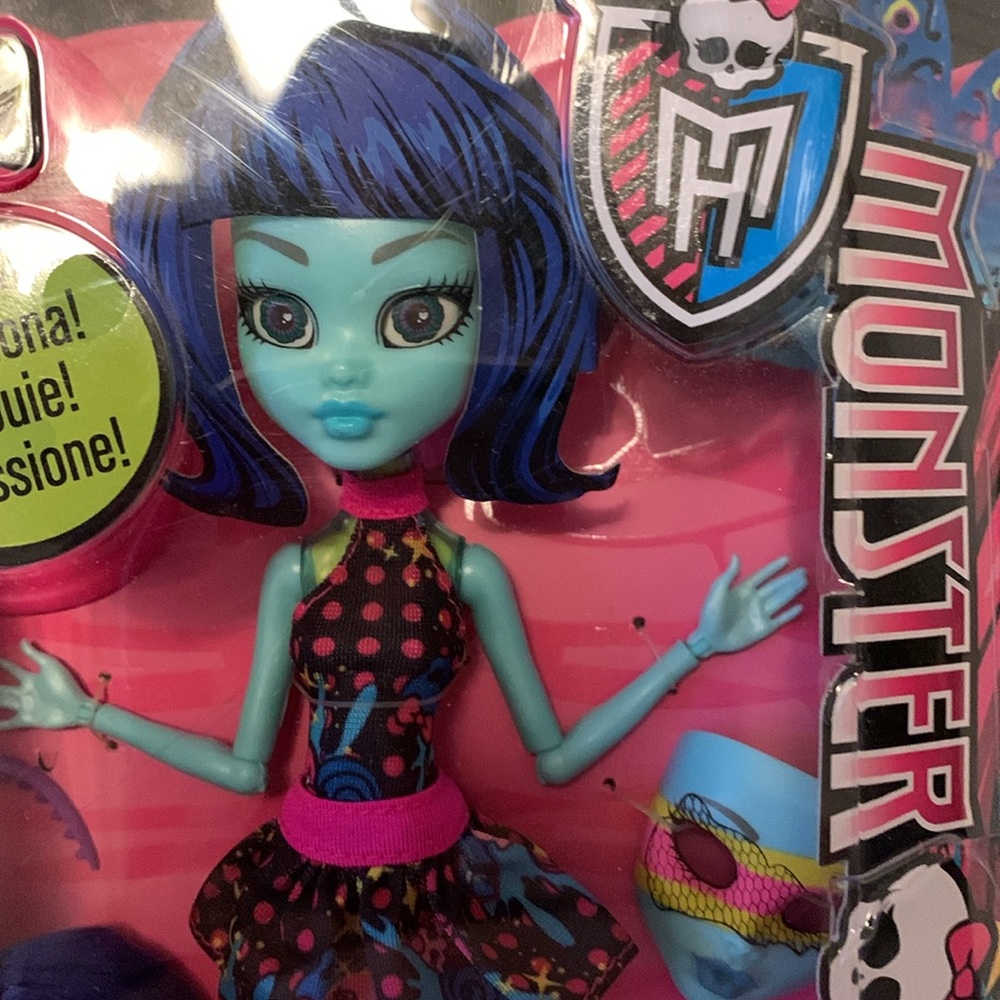 Monster High inner Monster Doll. New in Box. Rare. moving eyes + accessories. - Picture 3 of 10